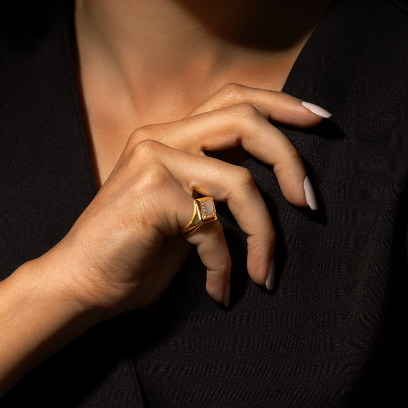 Lumira Signet Ring - Petite